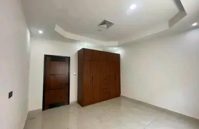 Casa Independiente de 3 Dormitorios cerca de la Plataforma Gubernamental Sur