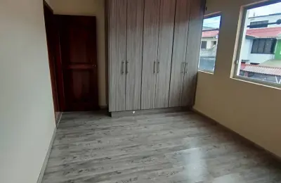 Departamento Dúplex de 2 Dormitorios en Arriendo – Sector El Cebollar, Cuenca