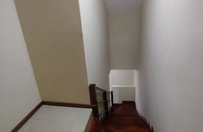 Departamento Dúplex de 2 Dormitorios en Arriendo – Sector El Cebollar, Cuenca